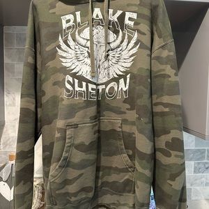 Blake Shelton concert hoodie